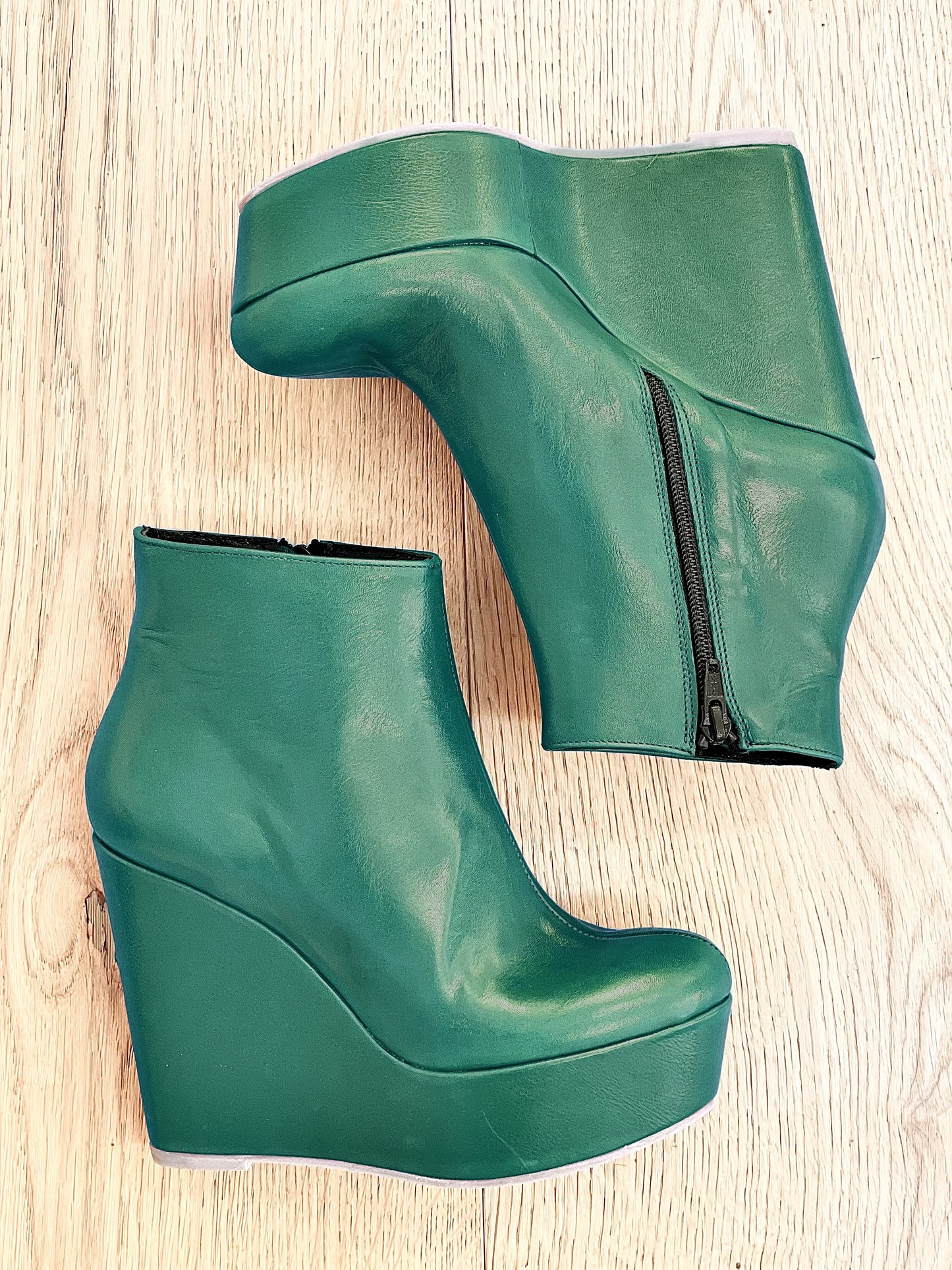 GREEN LEATHER BOOT