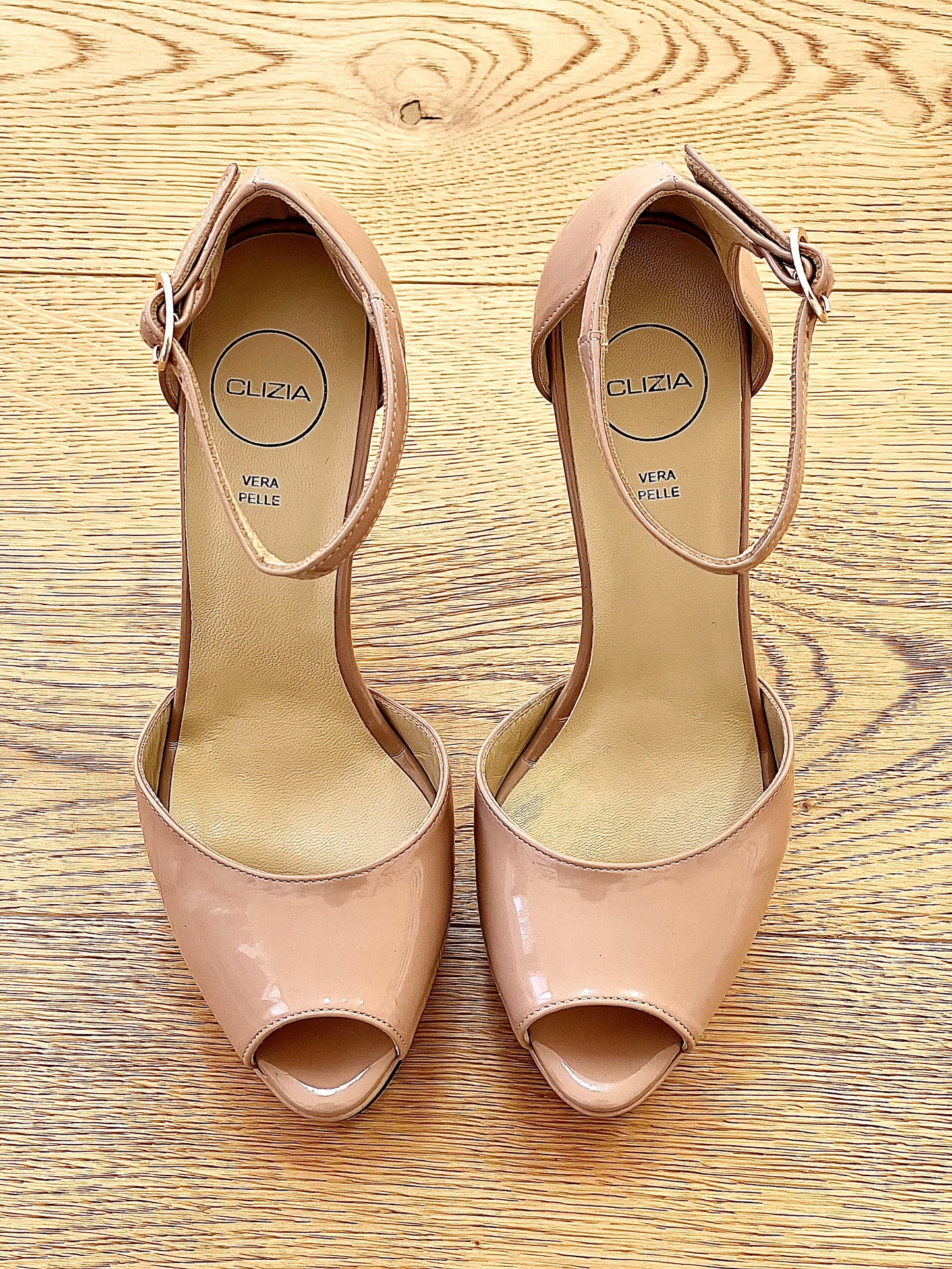 HALLE NUDE PATENT LEATHER